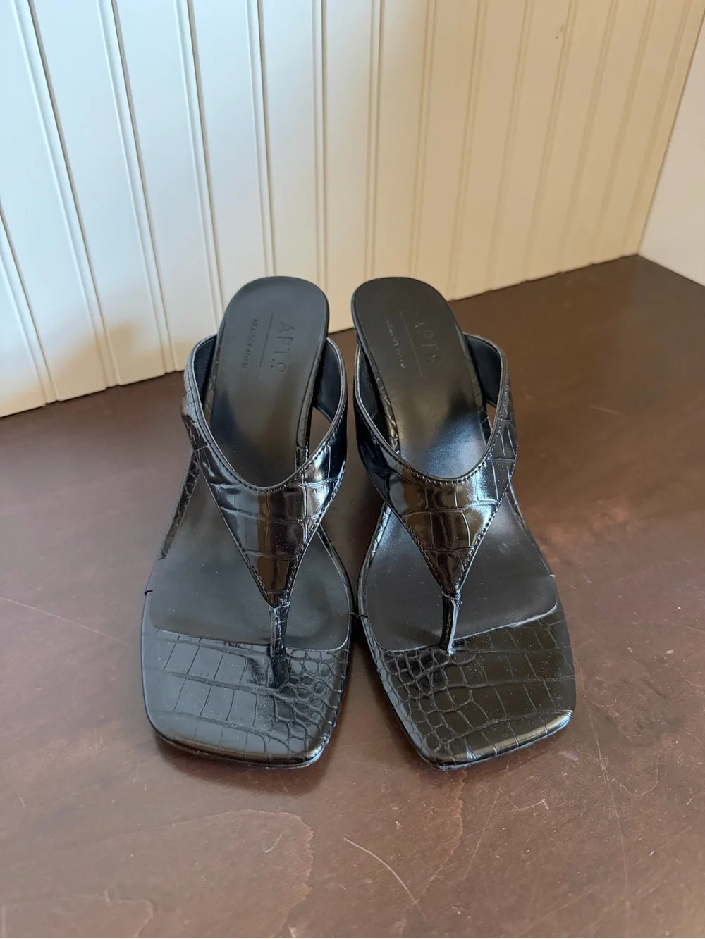 Apt. 9 Black Croc-Texture Wedge Thong Sandals
